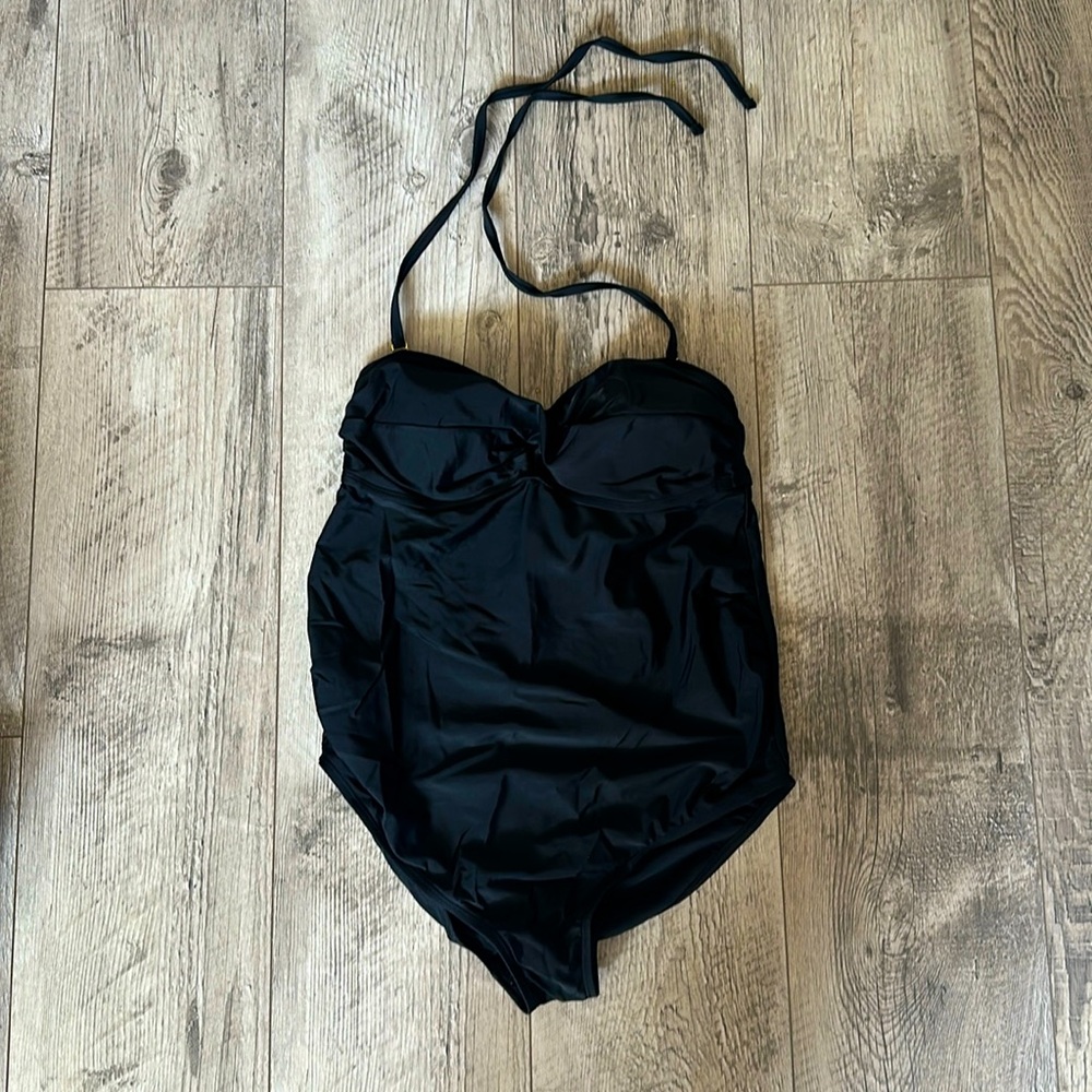 Liz Lange Maternity Medium Bathing suite with removable straps